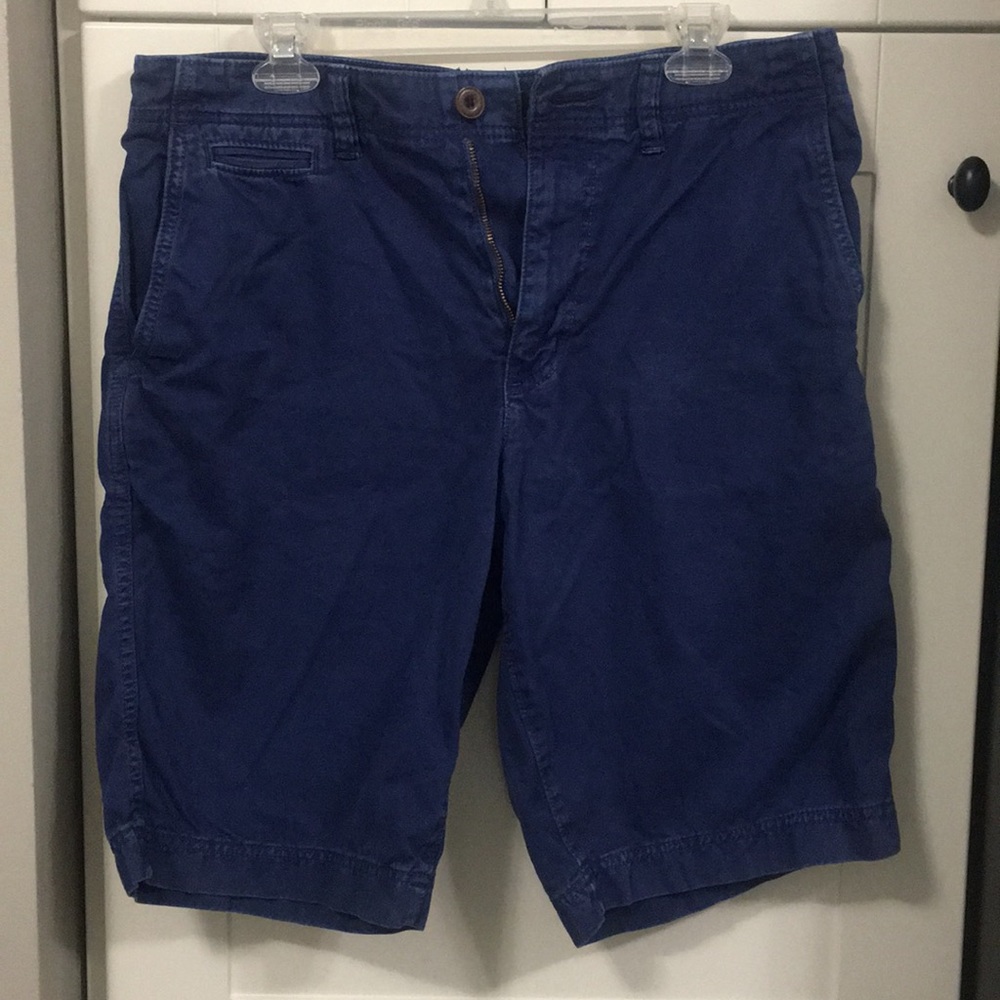 American Eagle longer length shorts